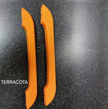 Load image into Gallery viewer, Silicone Comal Griddle Safe Handling Grips Handles - Agarraderas de Silicona para Comal/Parrilla Manejo Seguro