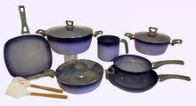 Cargar imagen en el visor de la galería, NEWARE PURPLE Terracotta BIGGER 12 Piece Cooking Set with Milk Cup/ Batería mas GRANDE de 12 piezas de Terracotta MORADO con POCILLO