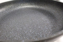 Cargar imagen en el visor de la galería, Neware Marble Heavy Gauge Low Pot availbale in 2 sizes/ Neware arrocera de calibre pesado de mármol disponible en 2 tamaños
