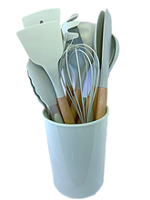 Cargar imagen en el visor de la galería, Neware Silicon 12 Piece Kitchen Utensil Set/ Juego de 12 piezas  Utensilios de Siliconia para la cocina