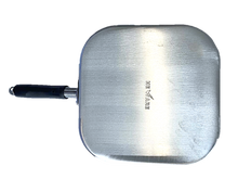 Load image into Gallery viewer, Square single griddle 11" GRIDDLE/ COMAL cuadrado de una parrilla SENCILLO