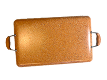 Load image into Gallery viewer, SMALL tortilla PRESS and ONE griddle for ALL types of STOVES/ prensa CHICA y COMALE para DOBLE parrilla apto para TODO tipo de ESTUFAS- eléctricas