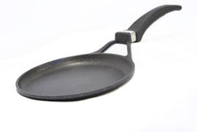 Load image into Gallery viewer, Neware 9.5"/24cm Marble Round MEDIUM Griddle for ALL types of stoves/ COMAL redondo de MARMOL mediano para TODO tipo de estufas