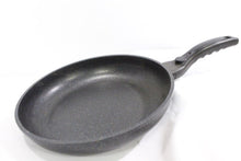 Cargar imagen en el visor de la galería, Neware Marble Frying Pan - 2 sizes / Sartén para freír de Mármol - 2 tamaños