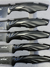 Load image into Gallery viewer, BLACK SPECKLED MARBLE coated NON-STICK 6 piece KNIFE set/ juego de CUCHILLOS de 6 piezas de MARMOL NEGRO JASPEADO
