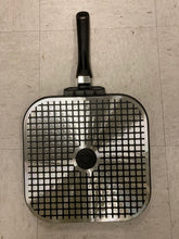 Cargar imagen en el visor de la galería, Neware 11&quot; Nonstick MARBLE Square Comal Griddle for ALL types of stoves/ COMAL cuadrado de MARMOL para TODO tipo de estufas
